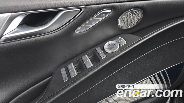 Genesis G80 2022 — photo 29