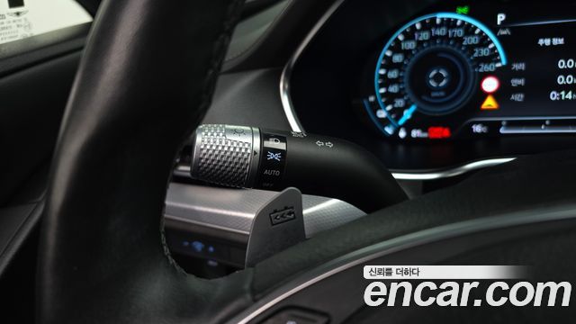 Genesis G80 2022 — photo 30