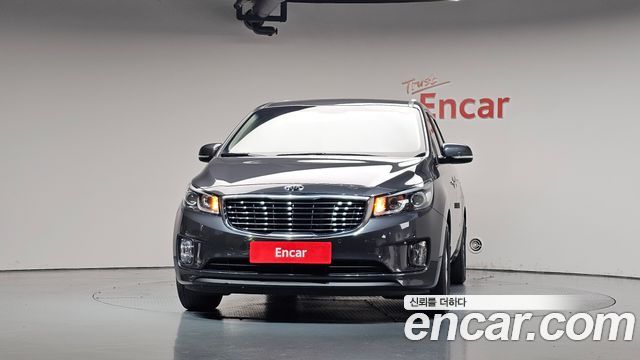 Kia Canival 2016 — photo 3