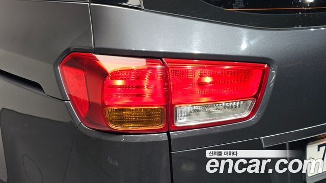 Kia Canival 2016 — photo 9