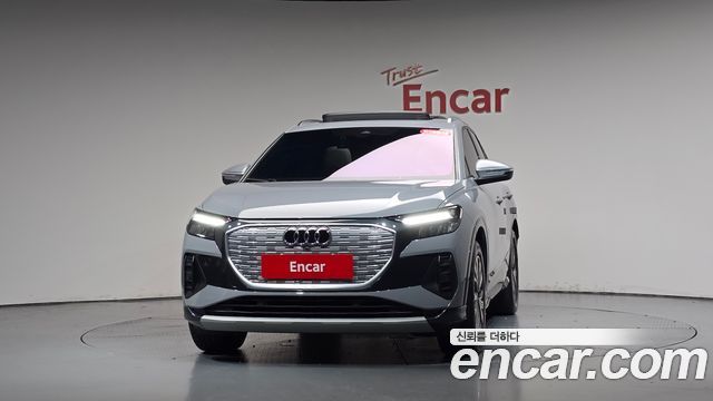 Audi Q4 e-tron 2025 — photo 3