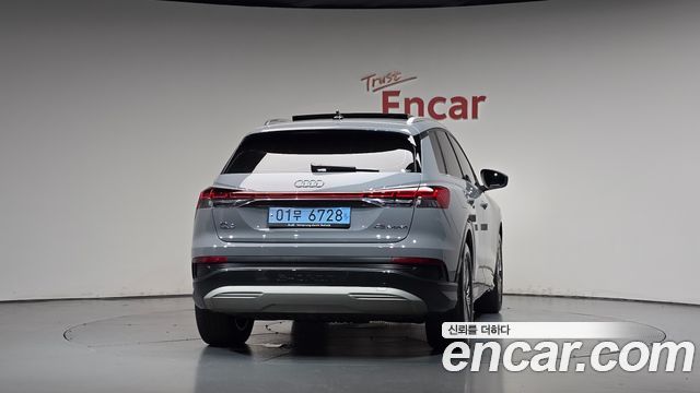 Audi Q4 e-tron 2025 — photo 4
