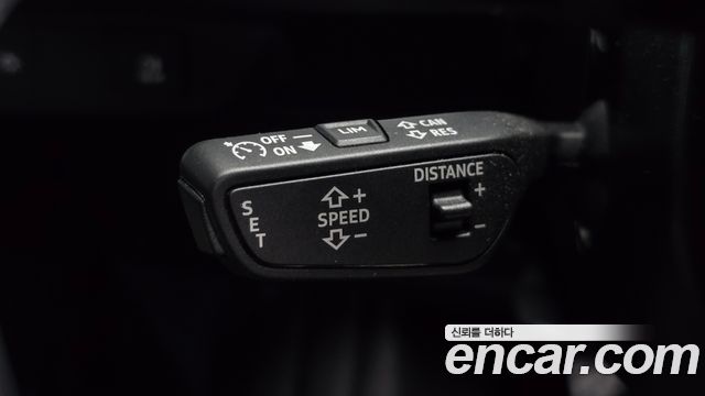 Audi Q4 e-tron 2025 — photo 19
