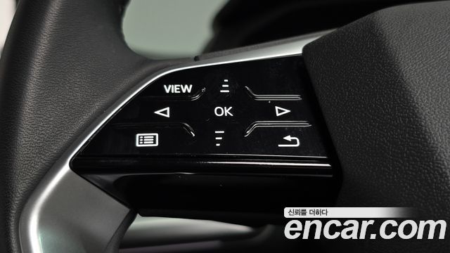 Audi Q4 e-tron 2025 — photo 25