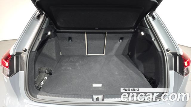 Audi Q4 e-tron 2025 — photo 27