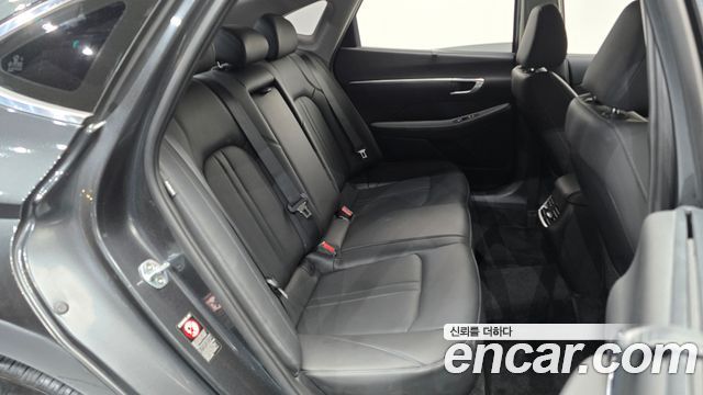 Hyundai Sonata 2020 — photo 17