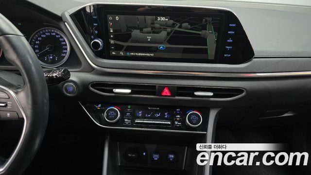 Hyundai Sonata 2020 — photo 22