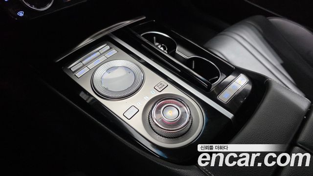 Genesis G80 2022 — photo 12