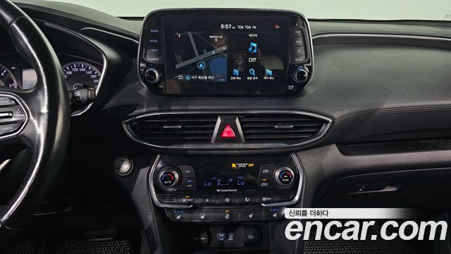 Hyundai Santafe 2019 — photo 18