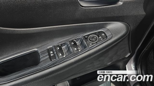 Hyundai Santafe 2019 — photo 23