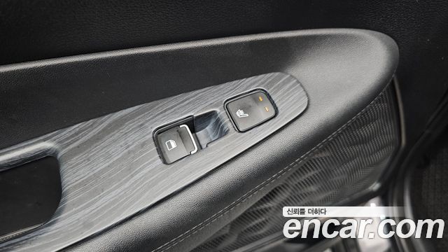 Hyundai Santafe 2019 — photo 24