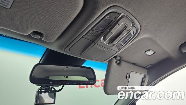 Hyundai Santafe 2019 — photo 25