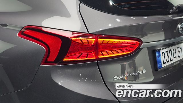 Hyundai Santafe 2019 — photo 9