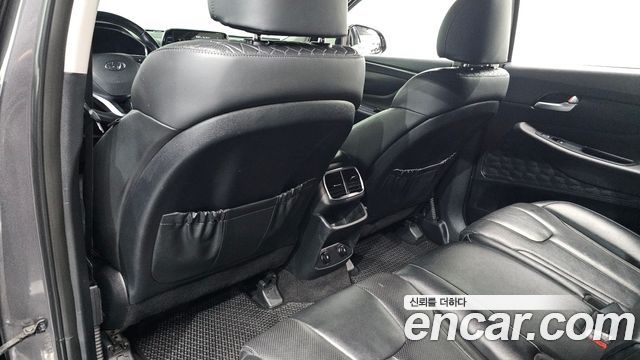 Hyundai Santafe 2019 — photo 30