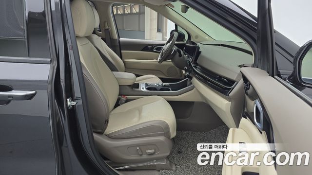 Kia Canival 2024 — photo 11