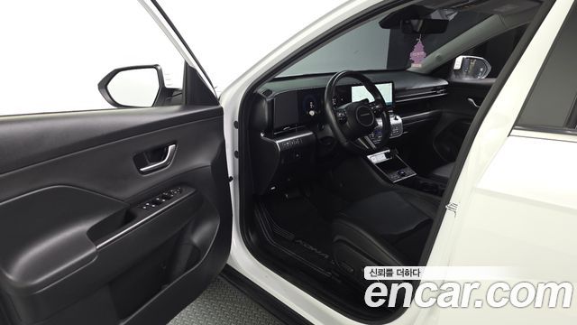 Hyundai Kona 2023 — photo 13