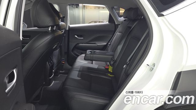 Hyundai Kona 2023 — photo 17