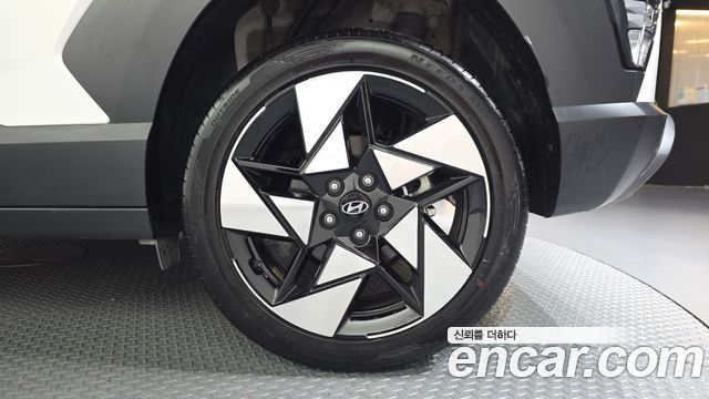 Hyundai Kona 2023 — photo 7