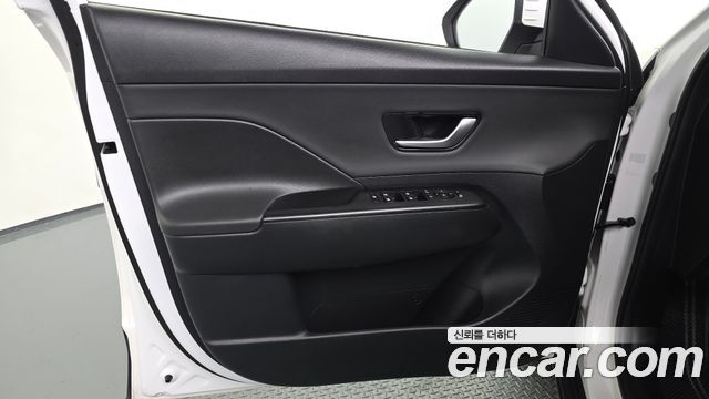 Hyundai Kona 2023 — photo 14