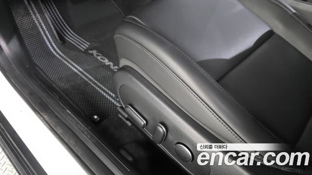 Hyundai Kona 2023 — photo 29