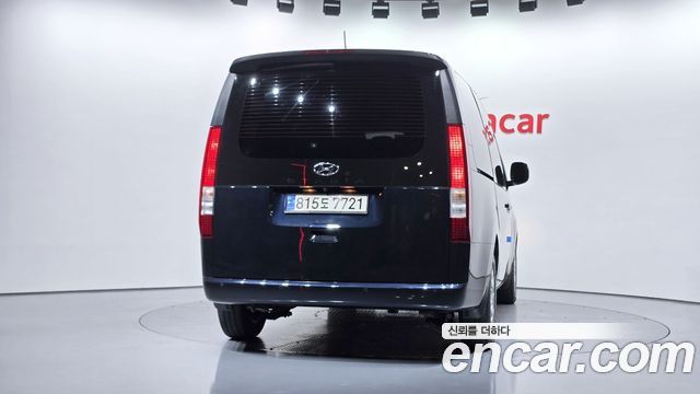 Hyundai Staria 2022 — photo 4