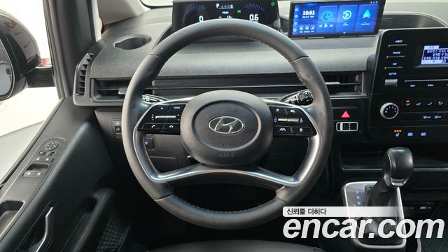 Hyundai Staria 2022 — photo 12
