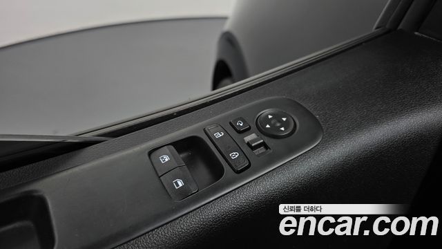 Hyundai Staria 2022 — photo 17