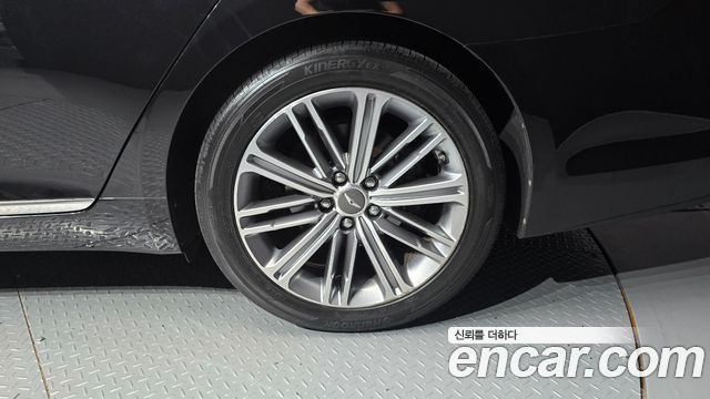 Genesis G80 2017 — photo 7