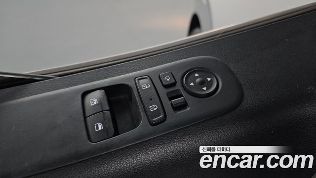 Hyundai Staria 2022 — photo 30