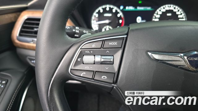 Genesis G90 2019 — photo 28