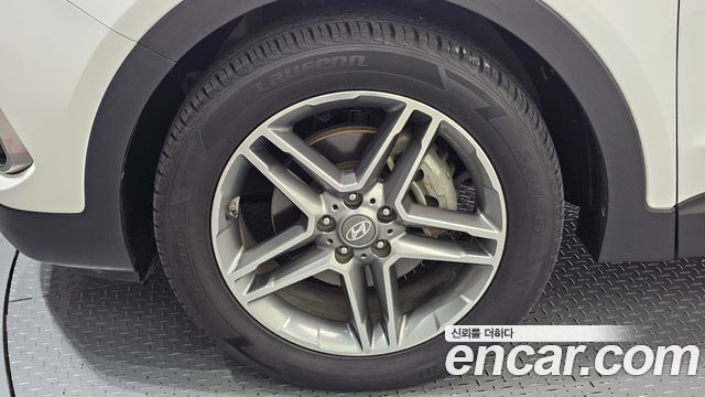 Hyundai Santafe 2018 — photo 5