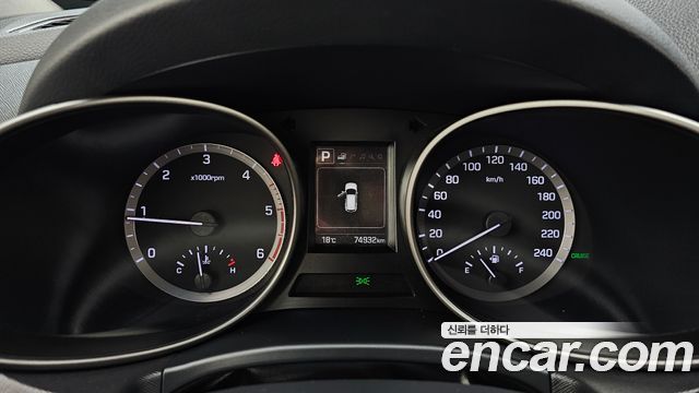 Hyundai Santafe 2018 — photo 11
