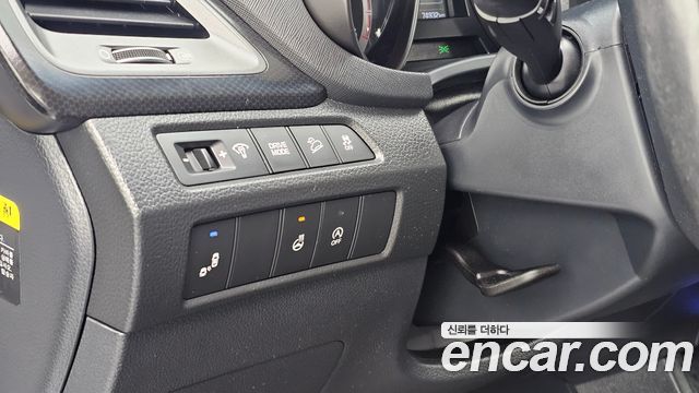 Hyundai Santafe 2018 — photo 22