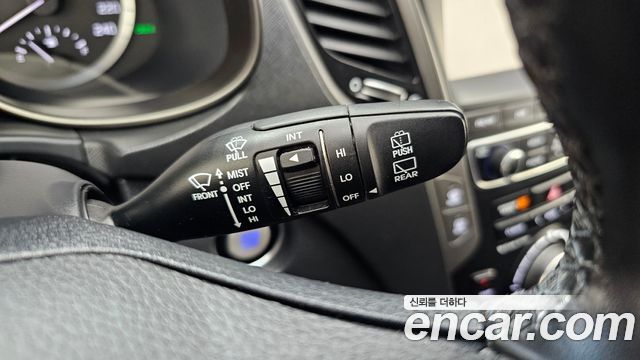 Hyundai Santafe 2018 — photo 25