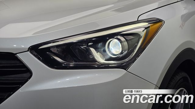Hyundai Santafe 2018 — photo 8