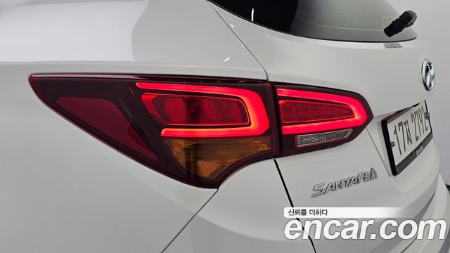 Hyundai Santafe 2018 — photo 9