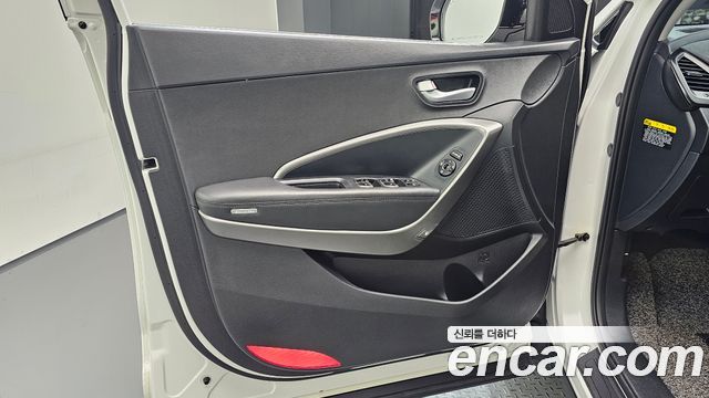 Hyundai Santafe 2018 — photo 14