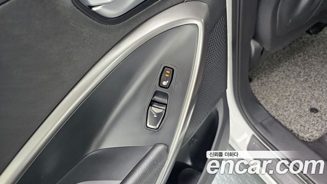Hyundai Santafe 2018 — photo 27