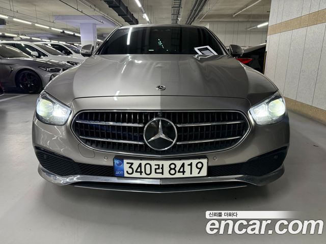 Mercedes-Benz E-Class 2022 — photo 3
