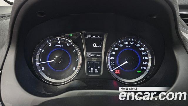 Hyundai Grandeur 2016 — photo 8