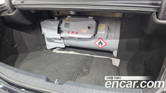 Hyundai Grandeur 2016 — photo 20