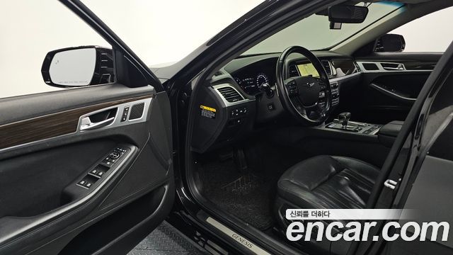 Genesis G80 2017 — photo 17