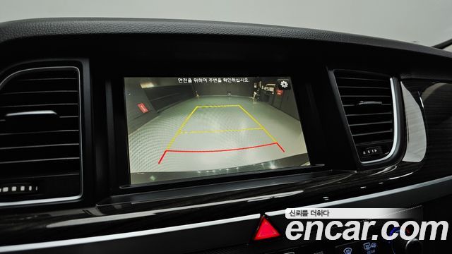Genesis G80 2017 — photo 21