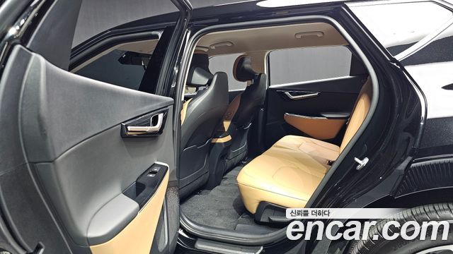 Kia EV6 2023 — photo 17