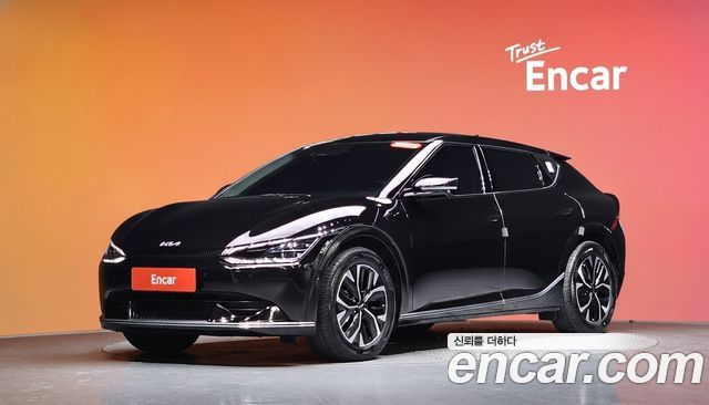 Kia EV6 2023 — photo 1