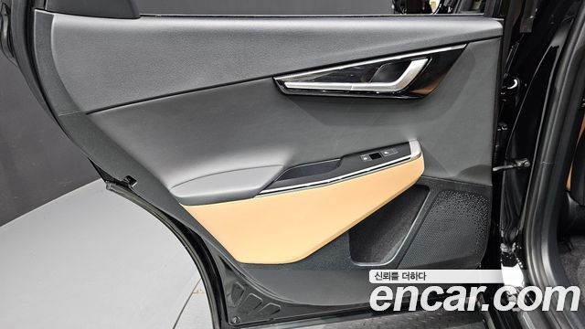 Kia EV6 2023 — photo 15