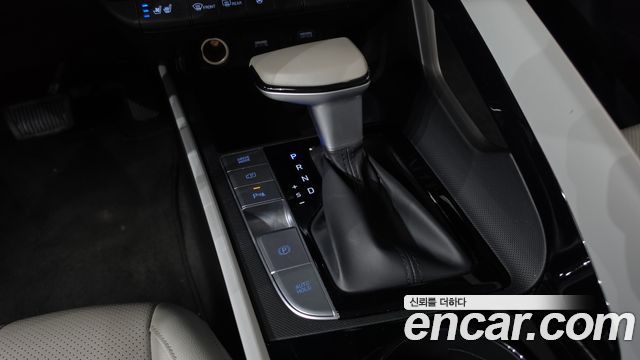 Hyundai AVANTE 2021 — photo 9