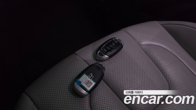 Hyundai AVANTE 2021 — photo 17