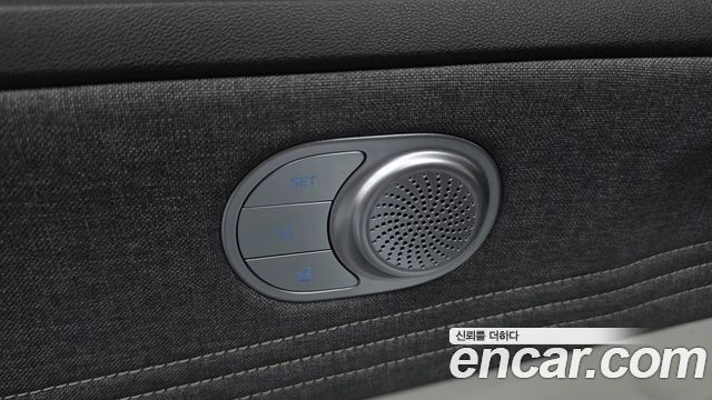 Hyundai AVANTE 2021 — photo 20