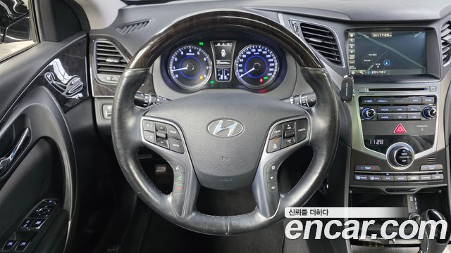 Hyundai Grandeur 2017 — photo 13
